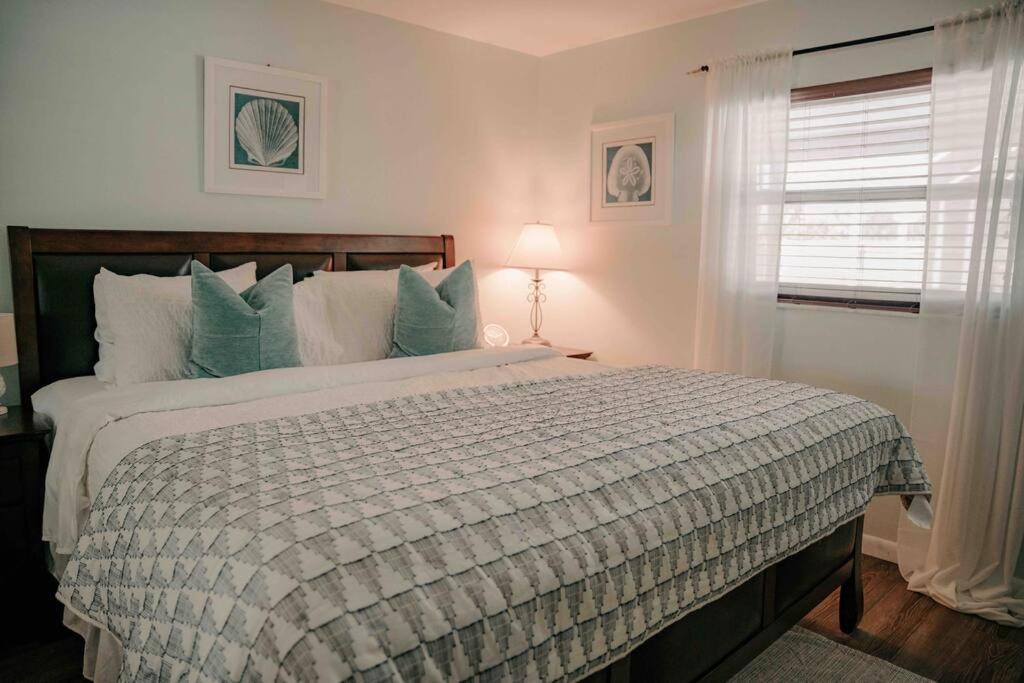 ורו ביץ' Entire Home, Heated Pool, Just 10 Min To Beach! מראה חיצוני תמונה